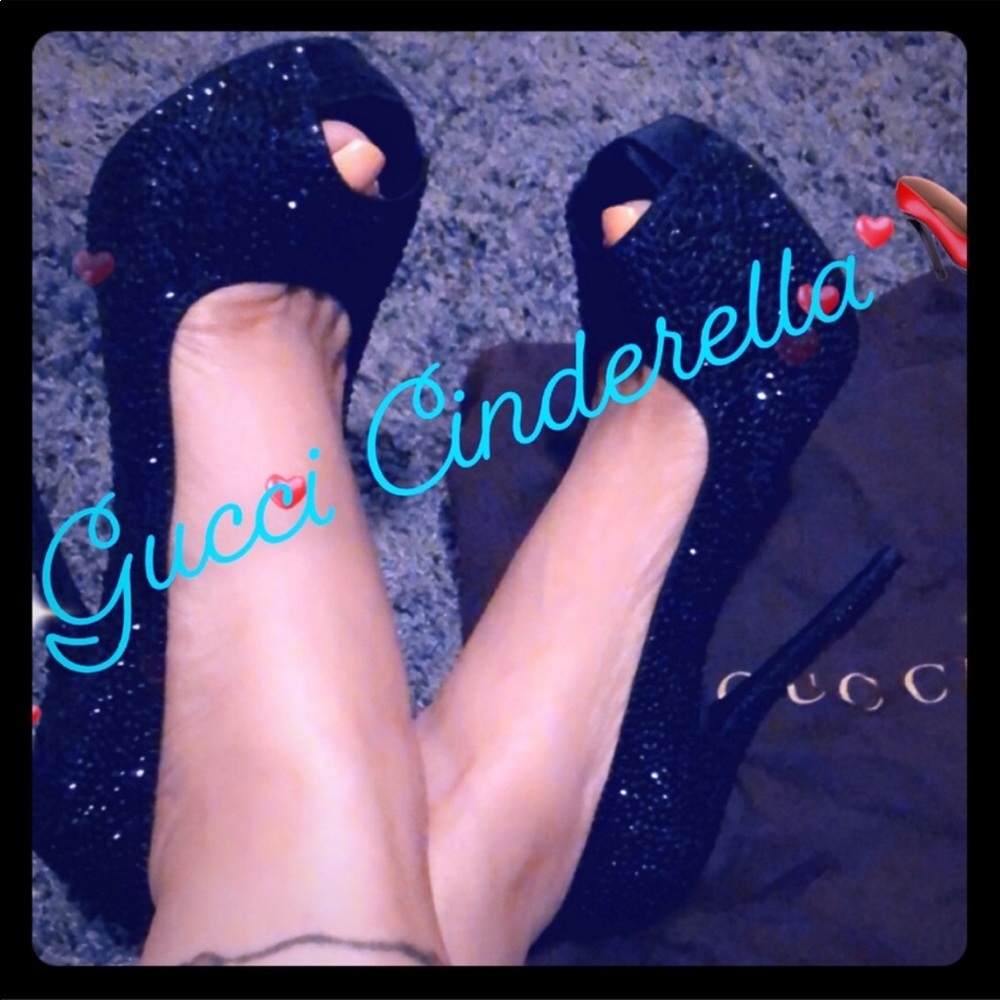 👠👠👠👠
